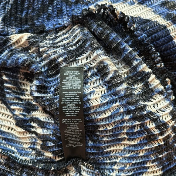 💄Chicos Traveler Collection button down Cardigan Size 2 💄 - Picture 9 of 9